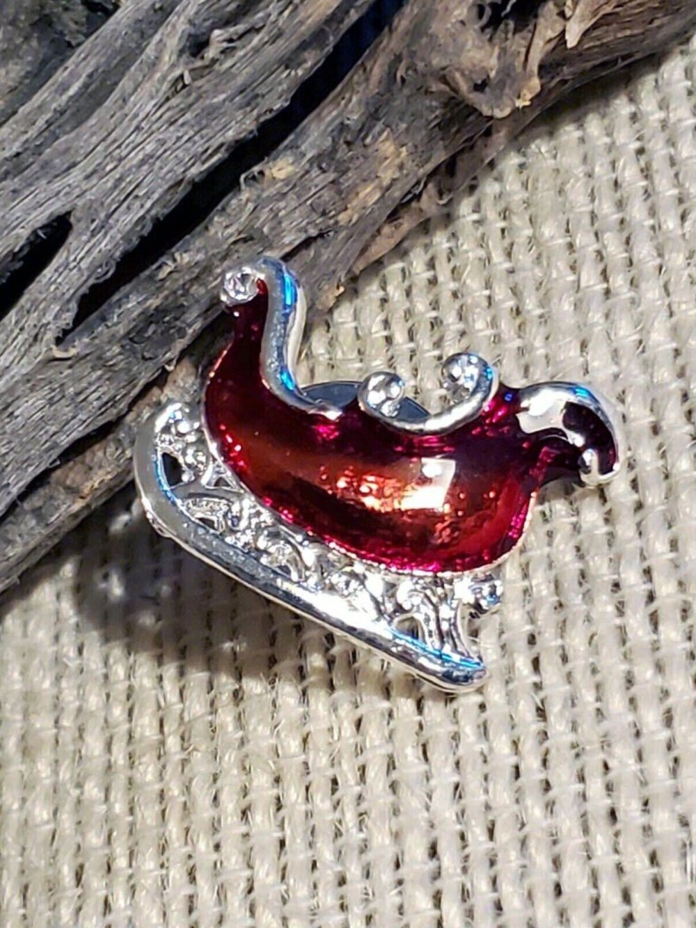 New Vintage Christmas Silver Red Enamel Sweater Lapel Spot Pin Brooch
